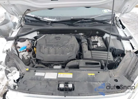 2021 Volkswagen Passat 2.0T Se z USA, uszkodzony, nr VIN 1VWSA7A35MC014940